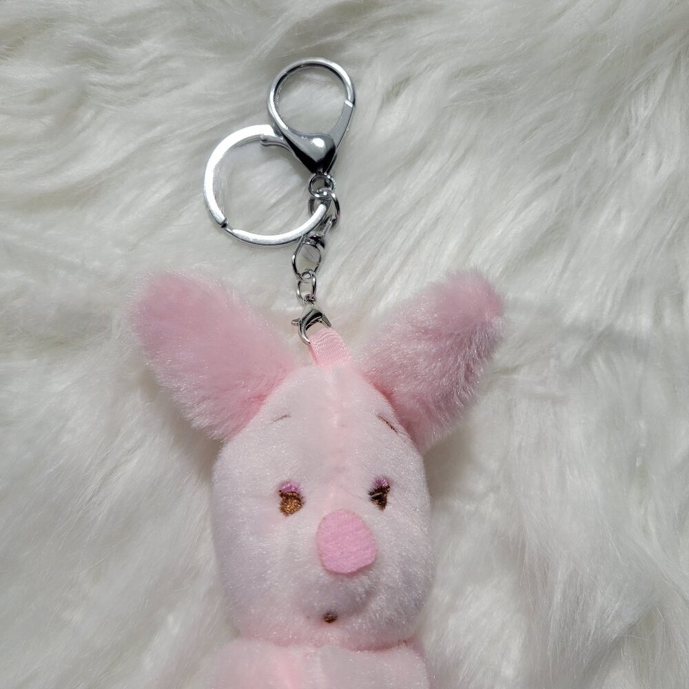 Winnie The Pooh Piglet Plush Keychain View 5